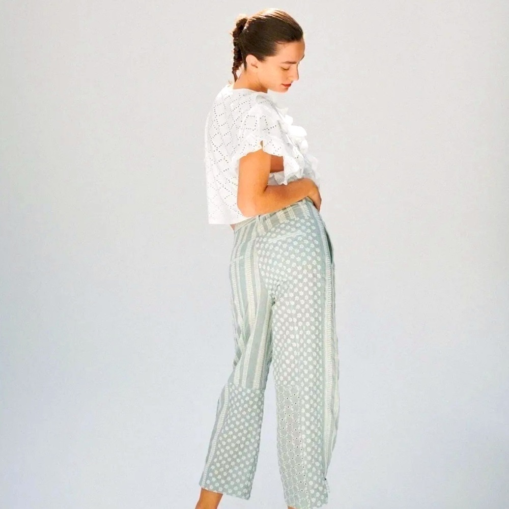 Zara White EMBROIDERED PERFORATED Short Sleeve Top Shirt Womens SIZE Medium - Picture 3 of 6